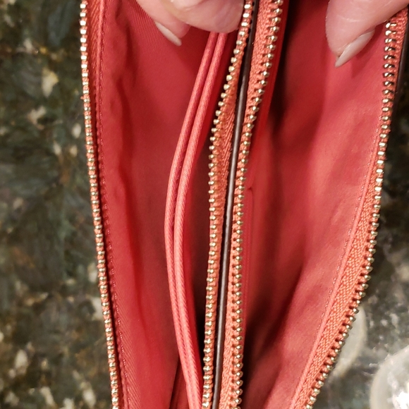 COACH double zipper wrislet - Picture 4 of 6